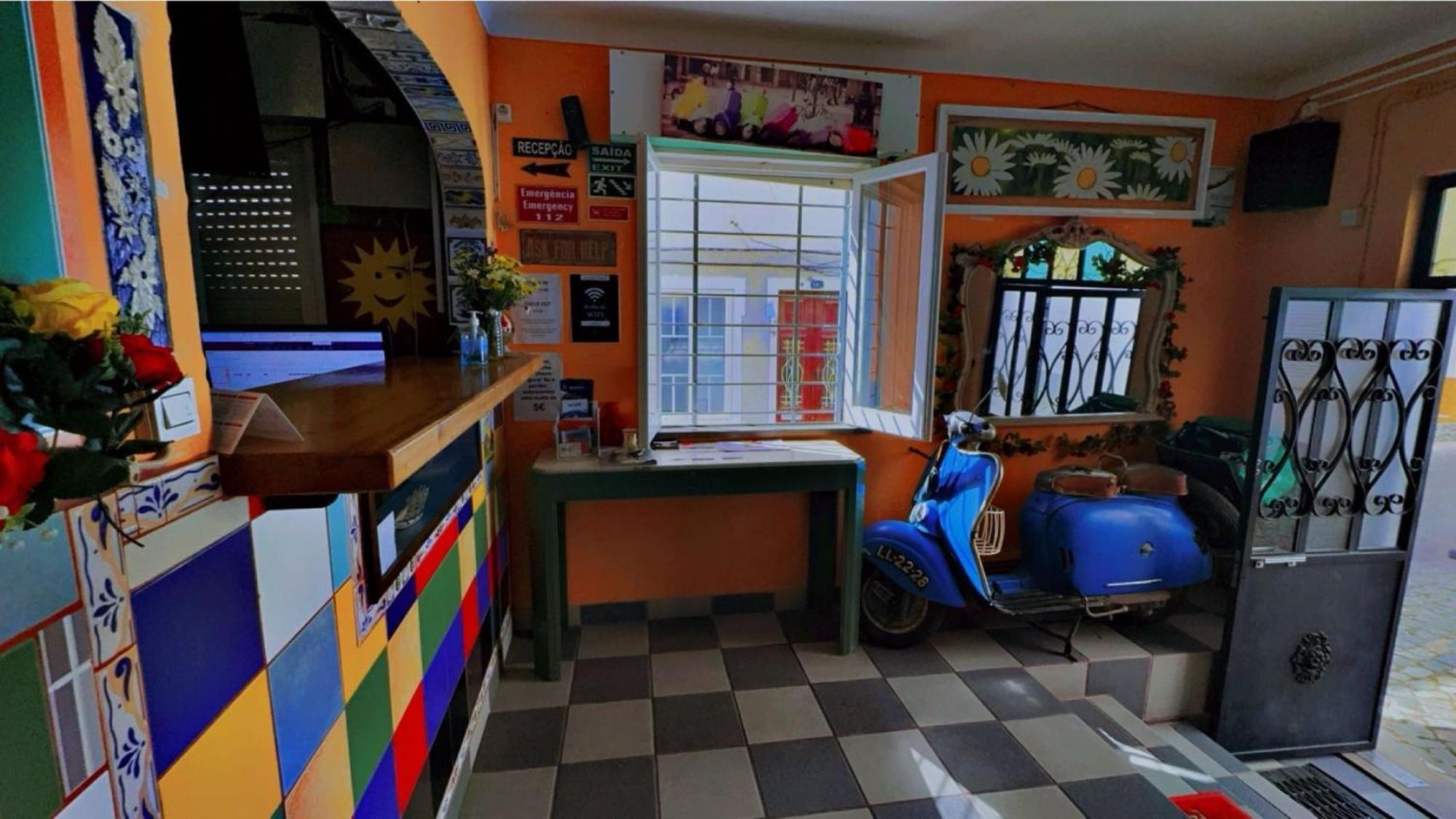 Lagos Central Hostel Экстерьер фото